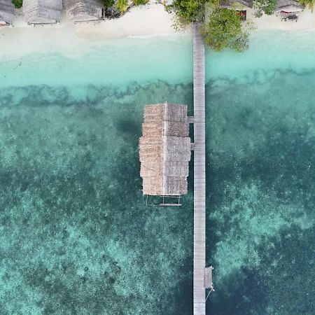Tabari Dive Lodge Pulau Mansuar Exterior photo