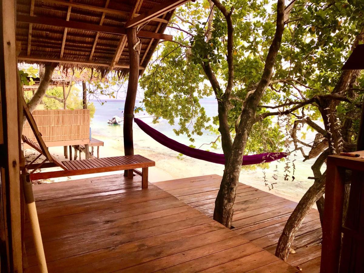 Tabari Dive Lodge Pulau Mansuar Exterior photo