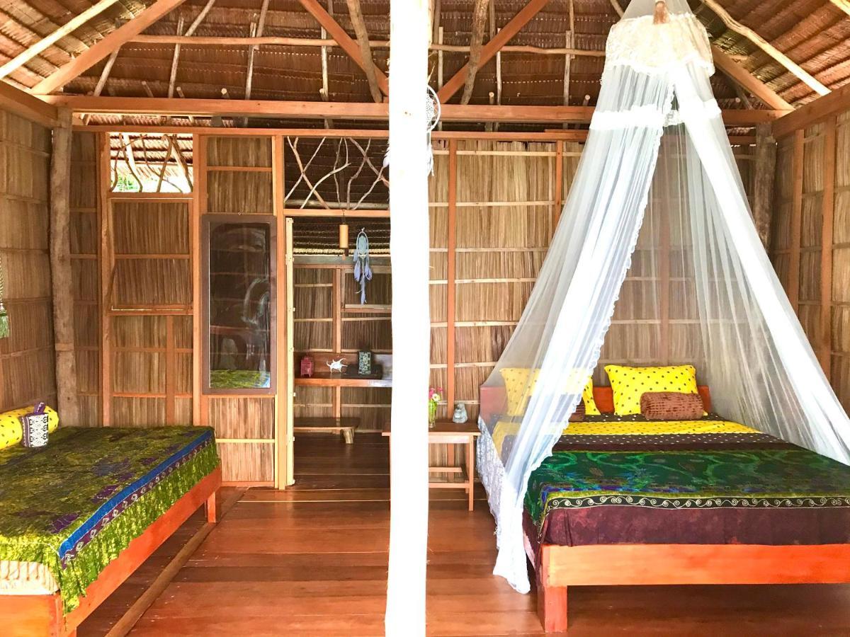 Tabari Dive Lodge Pulau Mansuar Exterior photo
