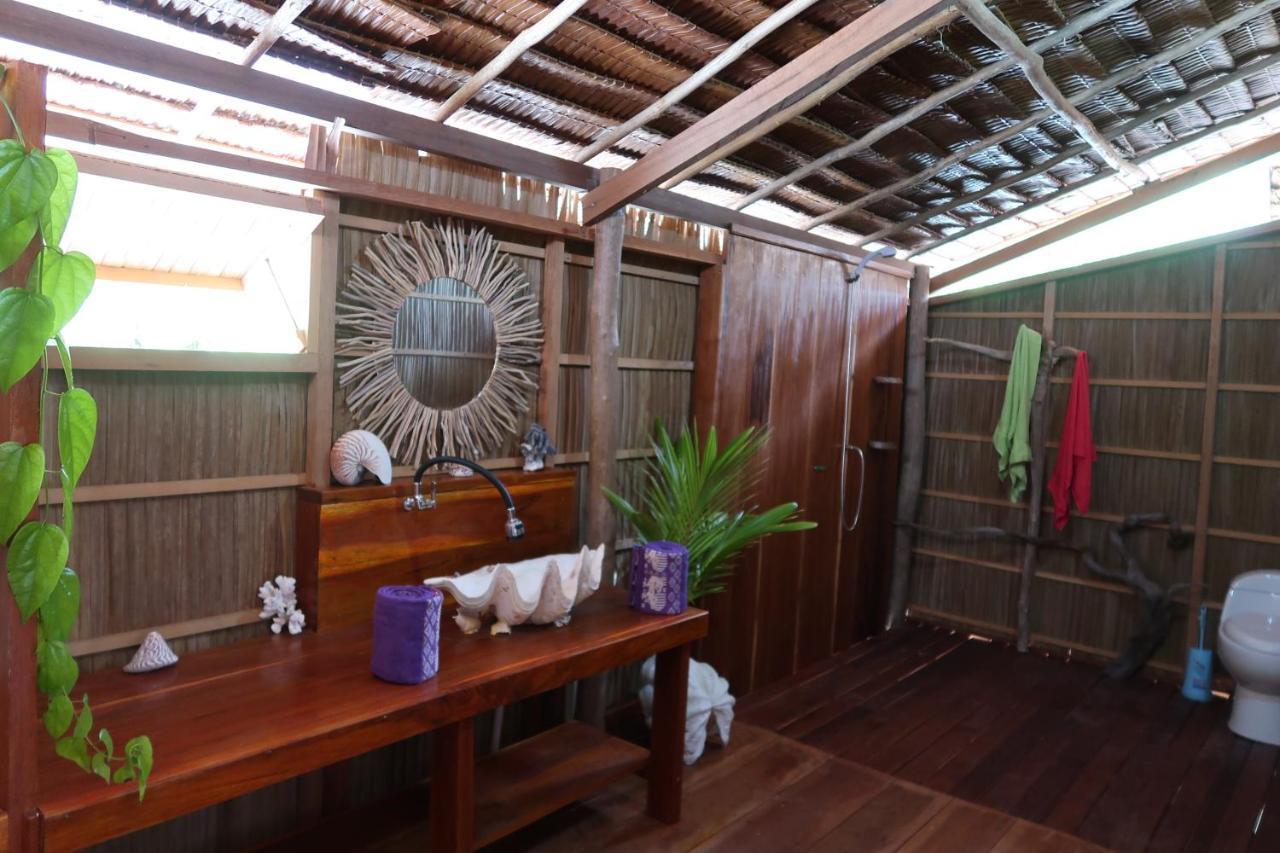 Tabari Dive Lodge Pulau Mansuar Exterior photo